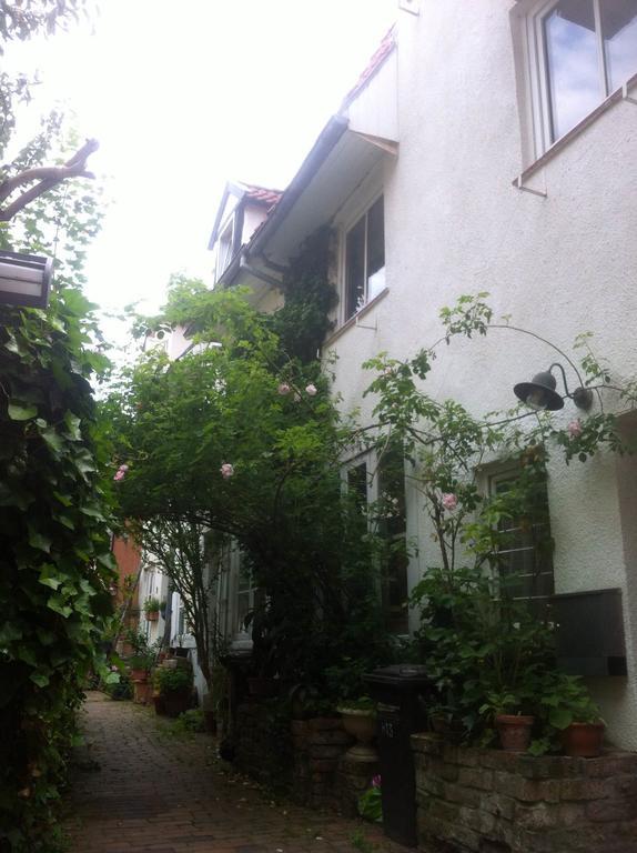 Apartamento möbliertes Wohnen in der Lübecker Ganghausperle Smart Exterior foto